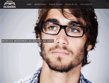 Tablet Screenshot of opticavalinhense.com.br